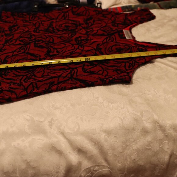 Beautiful Red and Black Chico's Travelers Tank Size 3 (XL) - Picture 9 of 12